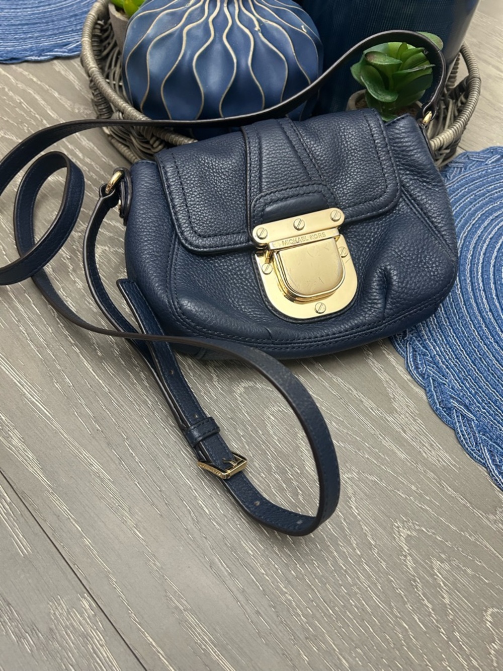 Michael Kors Navy Pebbled Leather Crossbody with Gold-Tone Lock - Picture 3 of 8